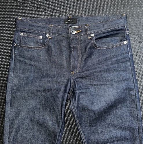 Petit new standard - a.p.c.,
